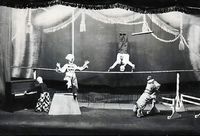 Draamateater: ā€Tsirkusā€¯ (H. Vaks, 1937). Stseen lavastusest (1).