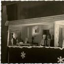 Ugala: “Külmataat” (M. Å&nbsp;urinova, 1948). Stseen lavastusest.