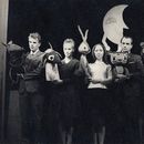 ERN: “Mõmmik” (O. Liigand, 1967). Näitlejad nukkudega (vasakult): H. Toompere, M. Toompere, M. Peedov, V. Luup, I. Kallikorm, R. Savi. 