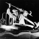 ERN: “Sinine kutsikas” (G. Urban, 1970). Stseen lavastusest: (vasakult) Petrik (M. Korjus), Meremees John – K. Renel, Saagkala (M. Soonik v J. Tischler).