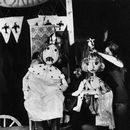 ERN: “Printsess ja kaja” (V. PospiÅilovĆ&nbsp;, 1976). Stseen lavastusest: (vasakult) Kuningas – H. Toompere, Prints – A. Uder ja M. Peedov.