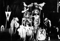 ERN: ā€Printsess ja kajaā€¯ (V. PospiÅilovĆ&nbsp;, 1976). Stseen lavastusest: (vasakult) Printsess ā€“ M. Peedov, Prints ā€“ H. Toompere.